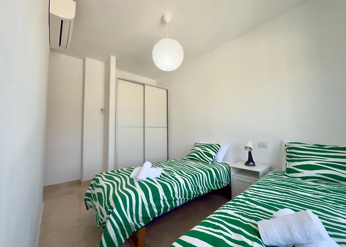 Valley View Holidays *