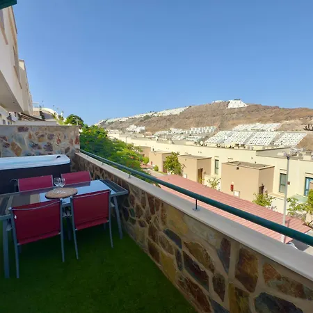 Valley View Holidays Apartamento Mogán